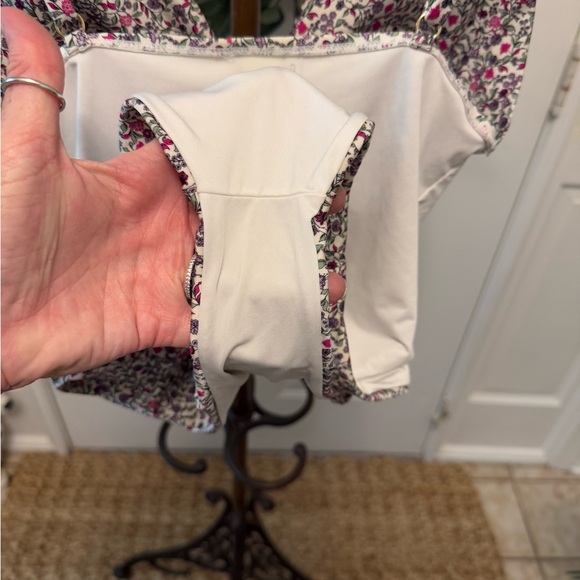 Chelsea & Violet Ditsy Tiny Floral Print Low Cut Sexy One Piece Swimsuit L - Picture 10 of 12